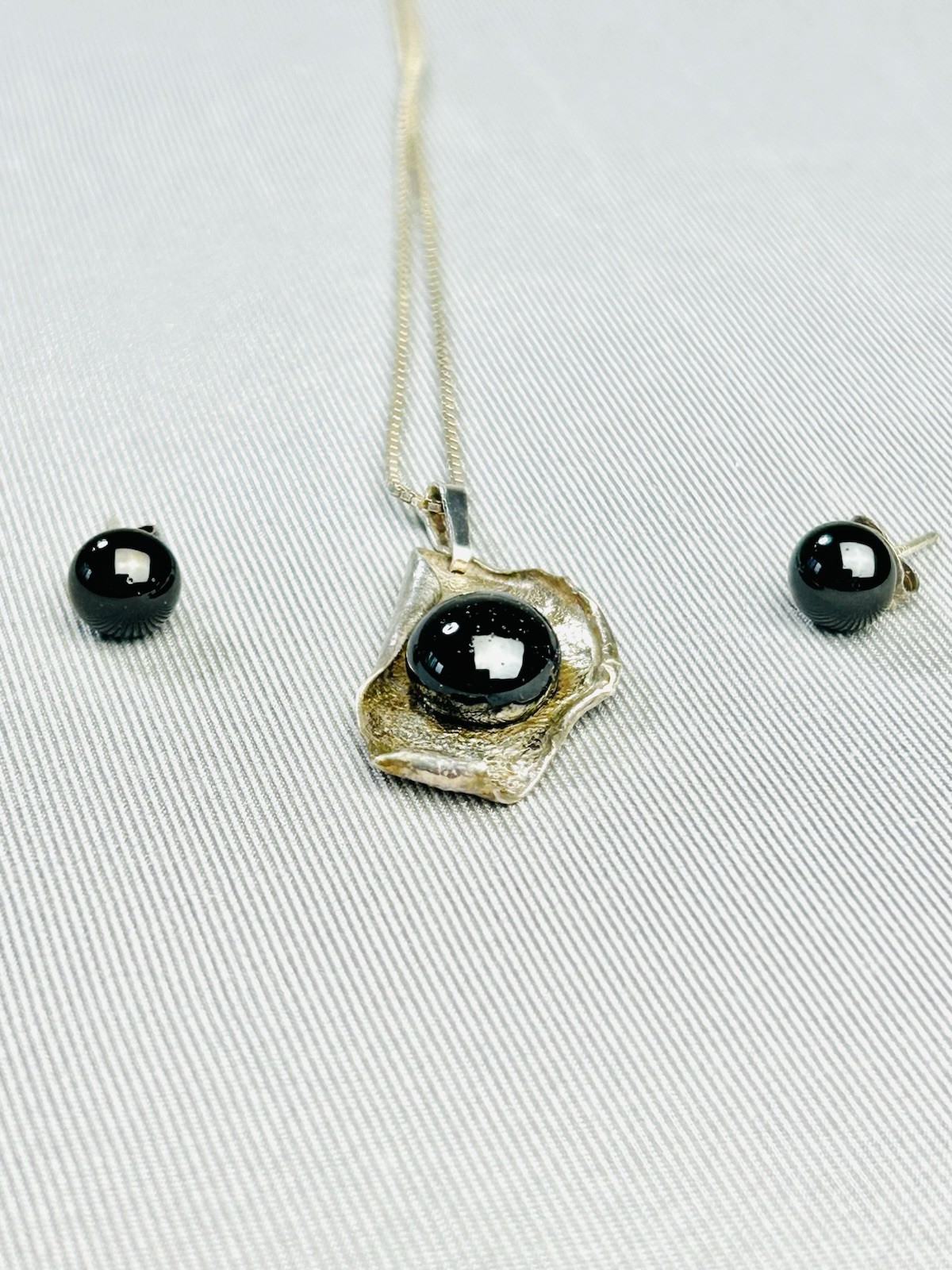 Sterling Silver & Black Stones Necklace Pendant & 8” Chain & Earrings .925