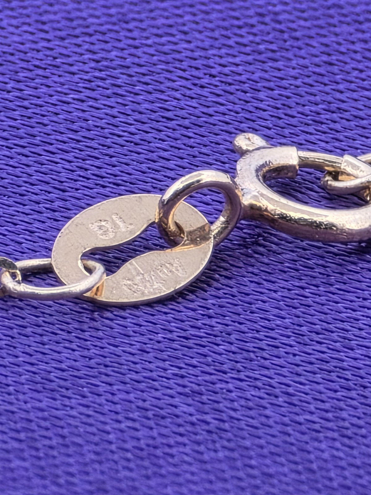 18K Yellow Gold O Chain Necklace Round Sequined Beautiful Stamped Au750