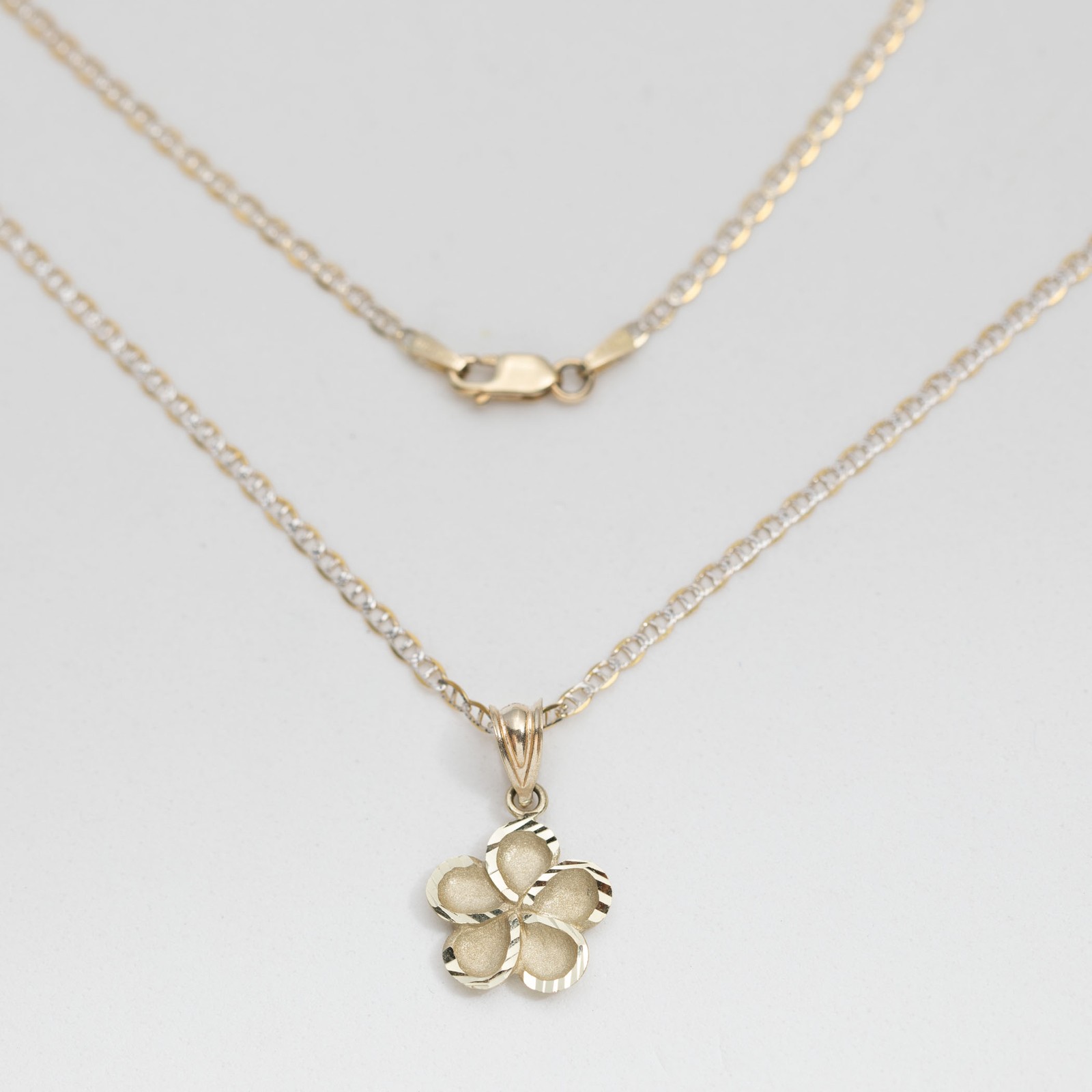 Pendant Necklace 10K SOLID GOLD Diamond-Cut Flower Yellow White Gold All Sizes