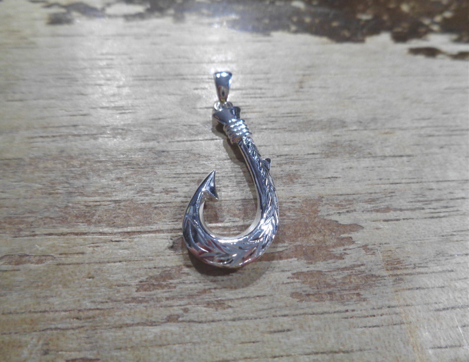 19MM SOLID 925 SILVER 2SIDED ENGRAVED HAWAIIAN SCROLL MAILE FISH HOOK PENDANT #2