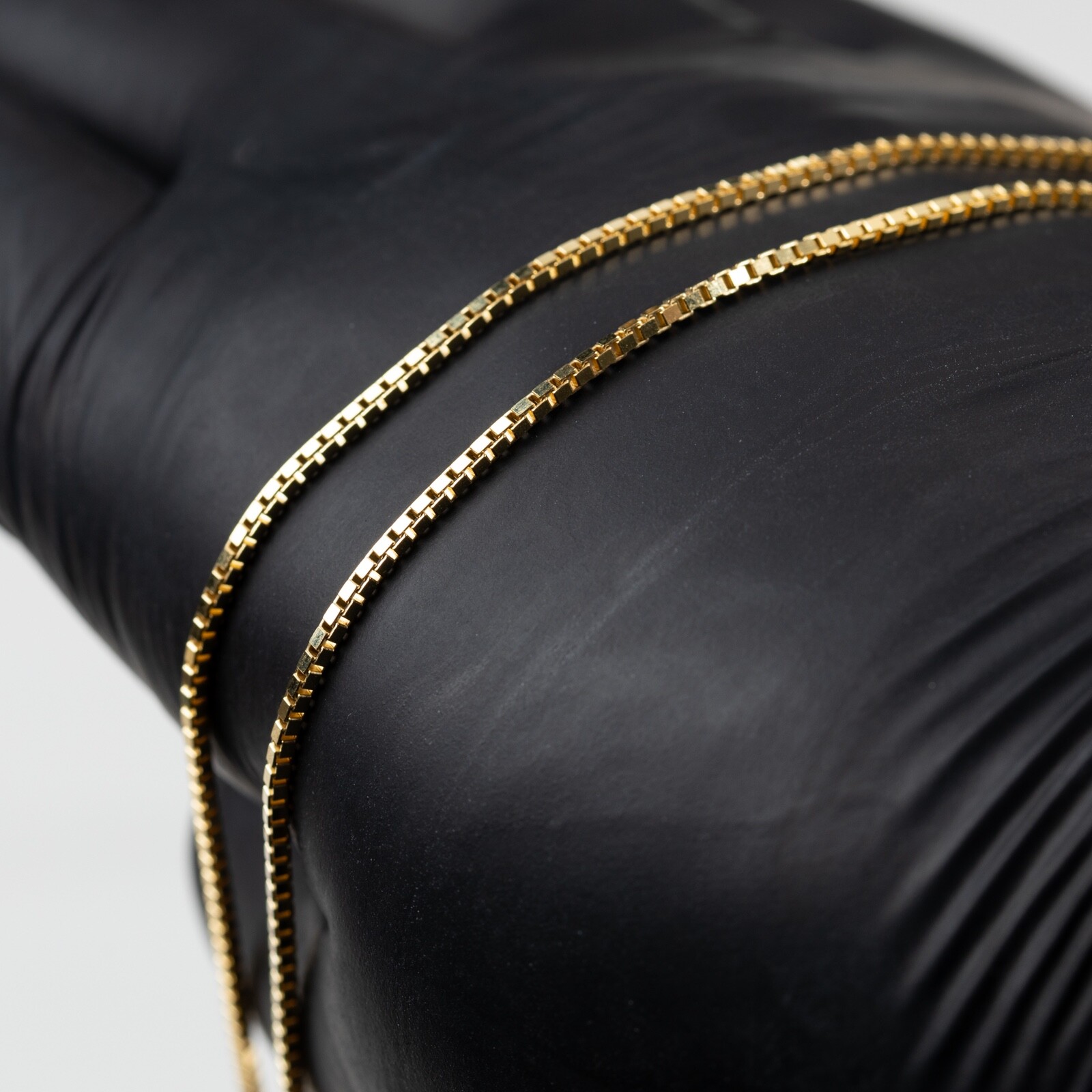10K Yellow Gold Real Solid 1.4mm 18 Inch length Box Chain Necklace