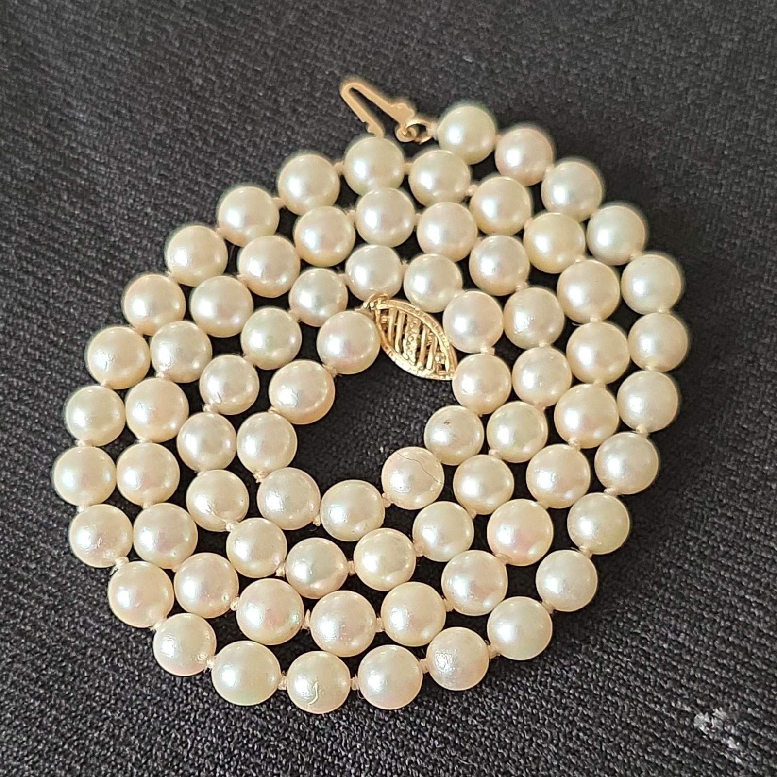 Pearl Beaded Necklace 19in 14K Yellow Gold Hook clasp White Round Pearls