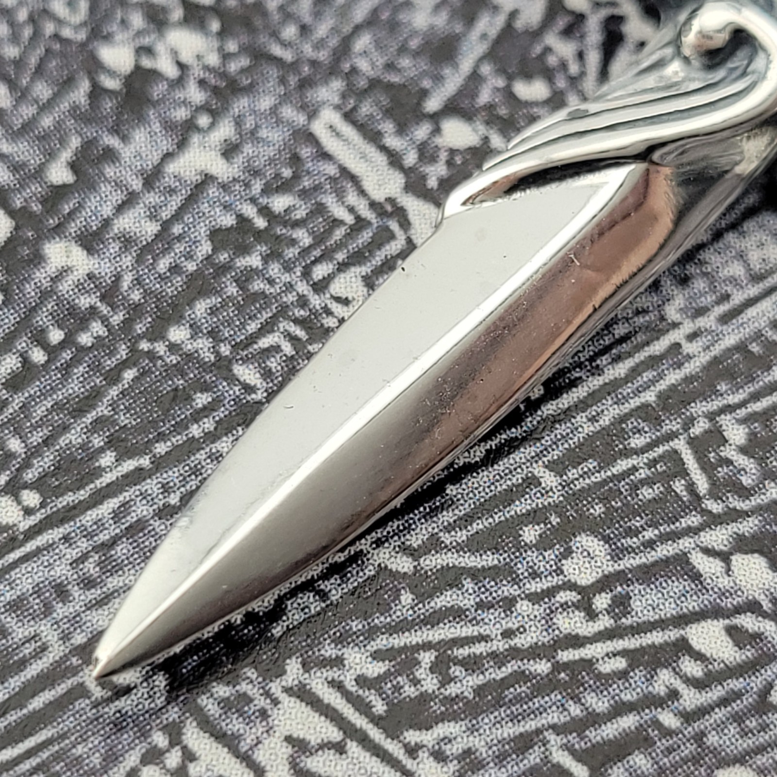 David Yurman 925 Sterling Silver Small 2″ Inch Waves Dagger Amulet Pendant