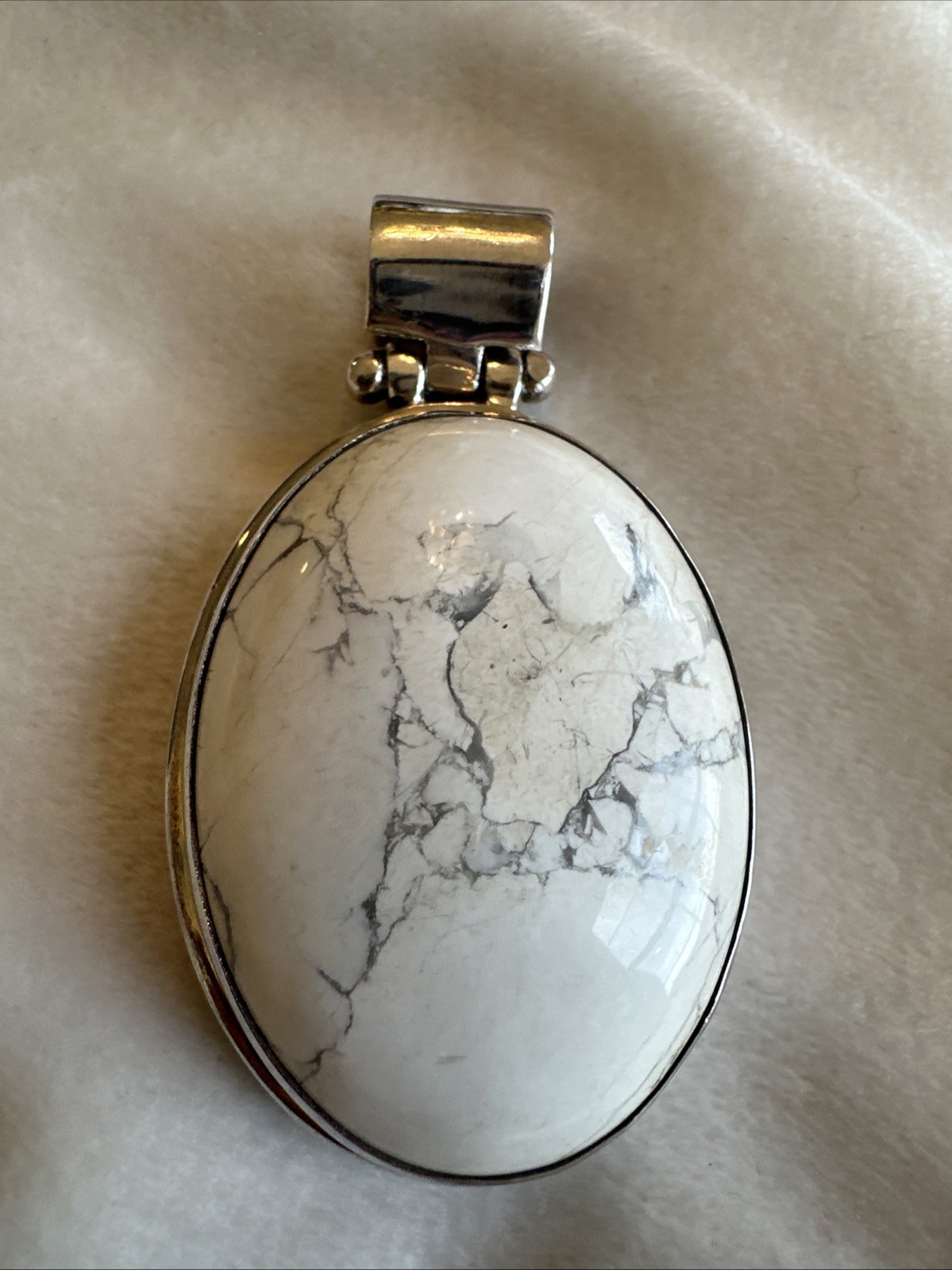 ExEx by Claudia Agudelo 925 Sterling Silver White Howlite Pendant 29g 2.25” Tall