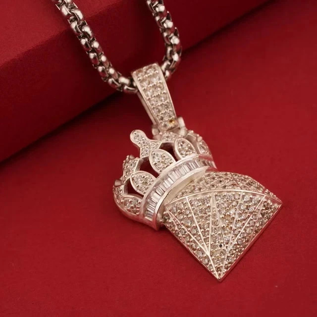 3.10Ct Reund Cut Real Moissanite Queen Crown Pendant 14K Rose Gold Plated