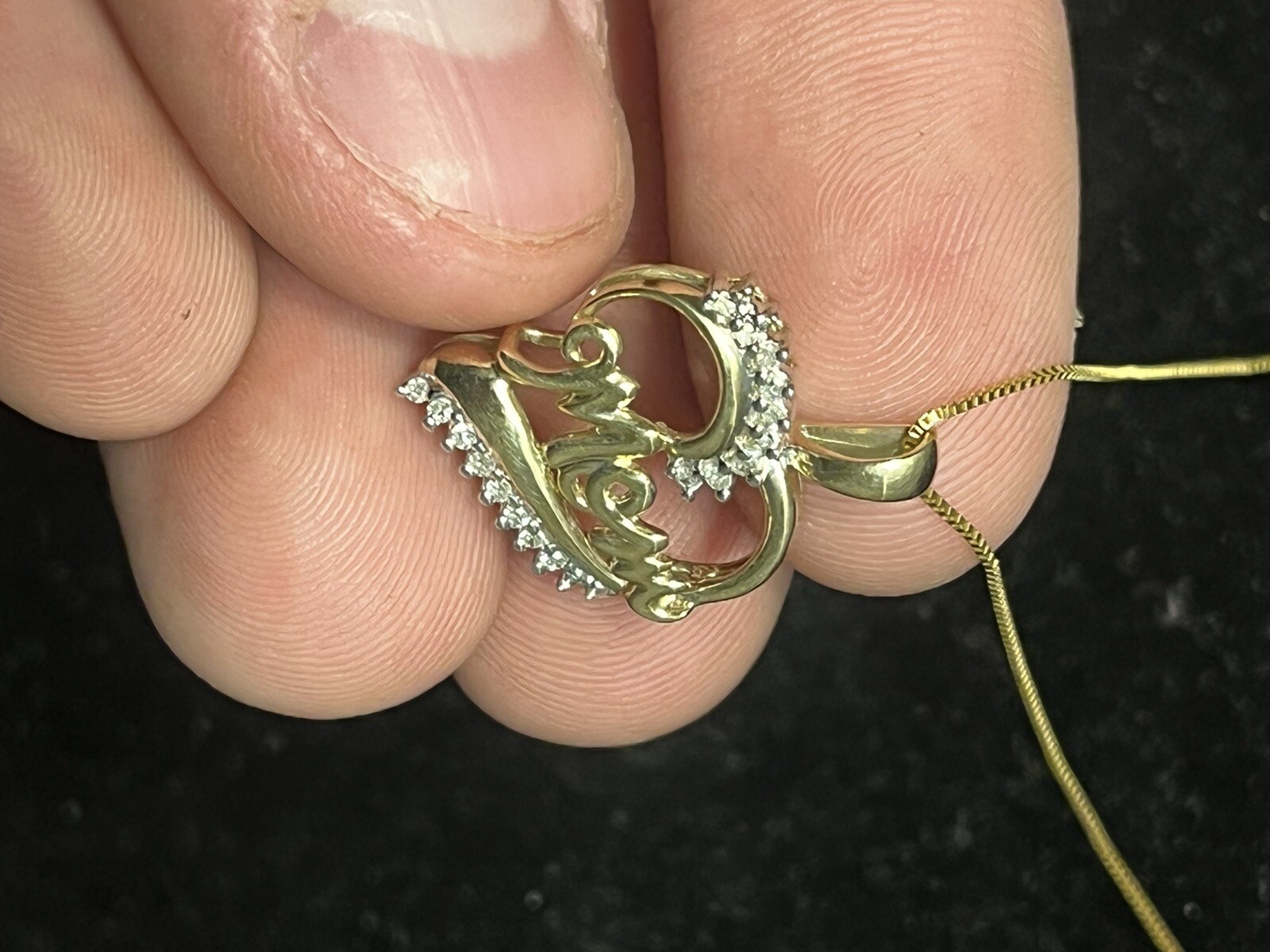 10K Yellow Gold “Mom” Diamond Pendant With 14K Yellow Gold Necklace 21in WOW