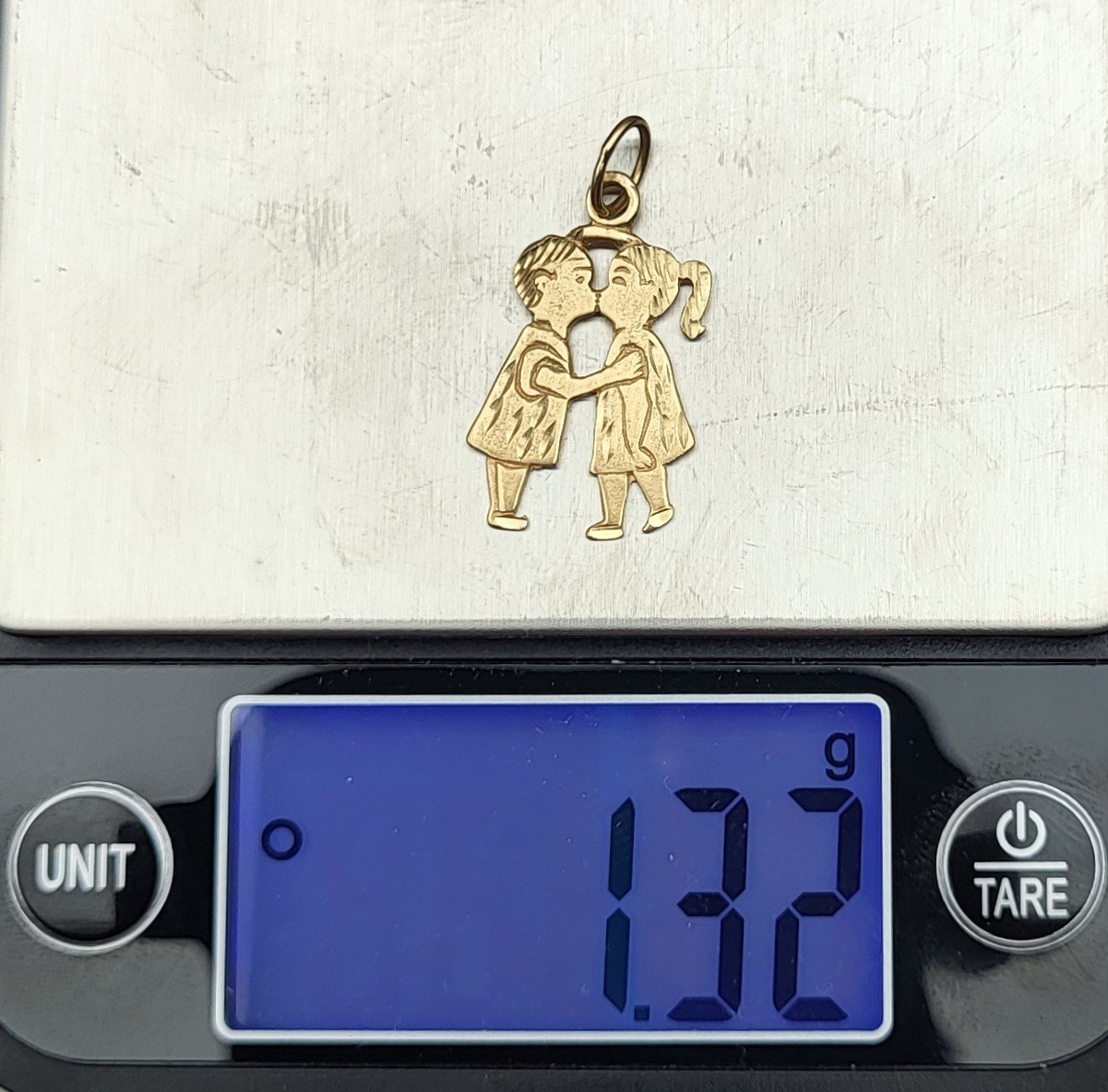 Vintage 14K Gold Boy & Girl Kissing Pendant Charm for Necklace Bracelet Kids