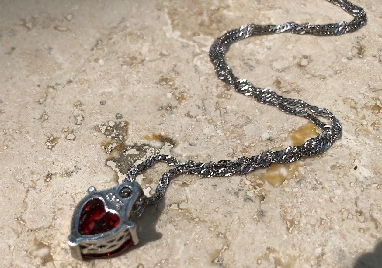 ❤️✨925 STERLING SILVER Red Ruby Garnet Color HEART Pendant Necklace TWIST CHAIN