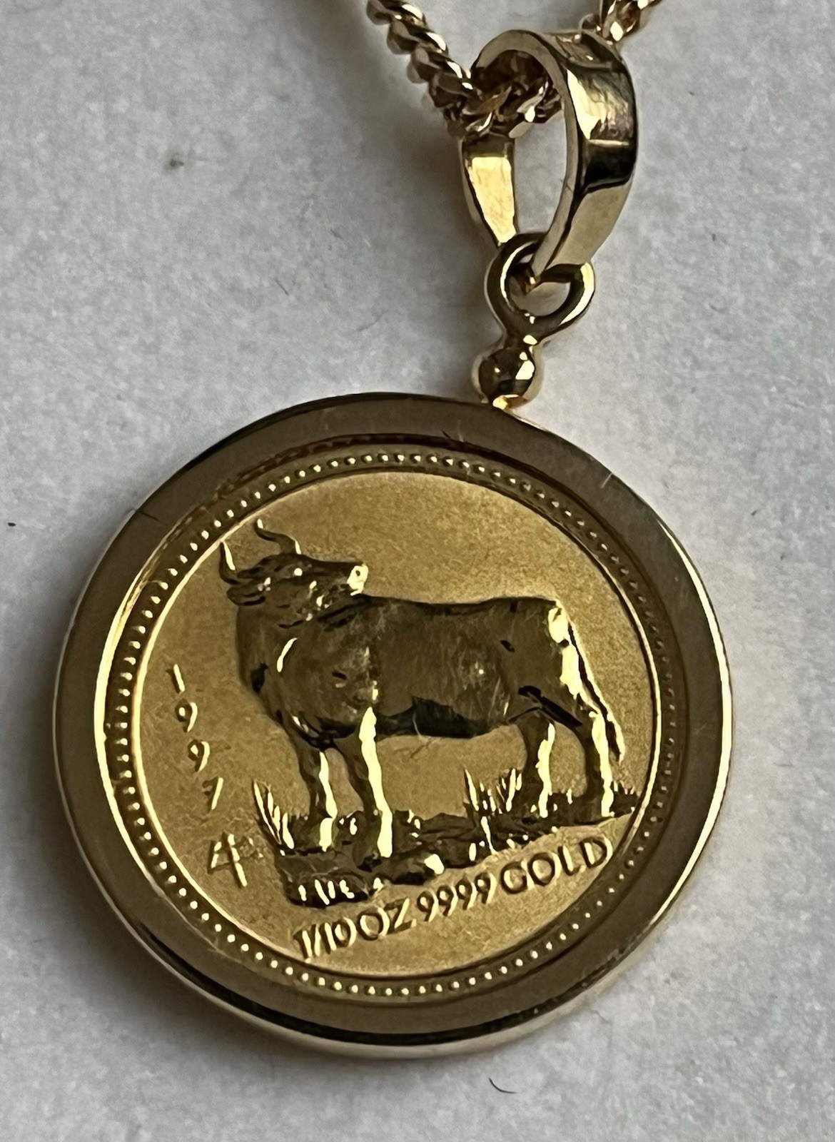 Perth mint 1997 Australia 1/10 oz Gold Lunar Ox Coin Pendant 9k Gold Necklace