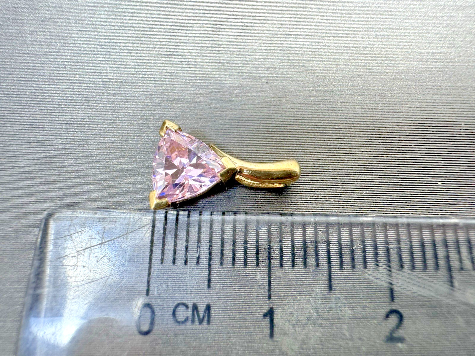 9ct Yellow Gold Pink Gemstone Trillion Cut Pendant