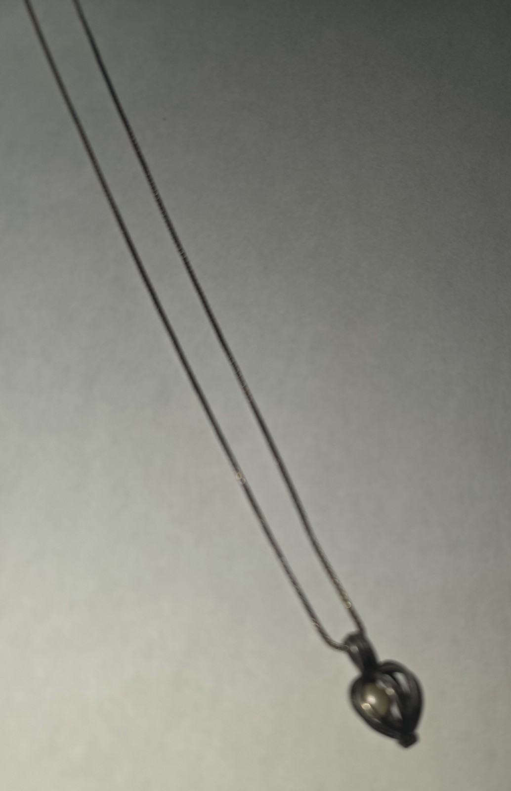 19″ Sterling Silver Box Chain With A Pearl In A Heart Cage