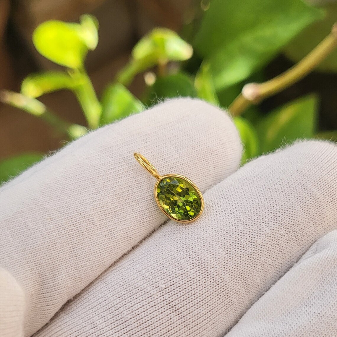 14k Solid Gold Peridot Necklace, September Birthstone Charm Pendant For Nacklace
