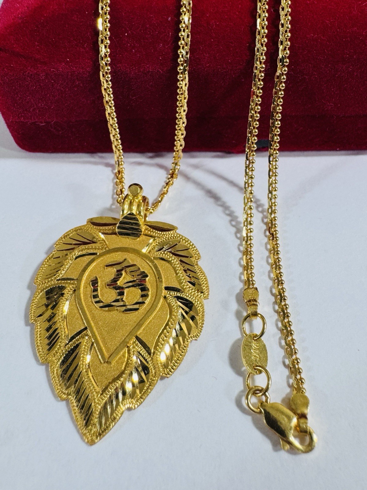 Saudi Dubai 22K Solid 916 Real Gold Leaf Flower Necklace 20” Long 12.1g 2.2mm