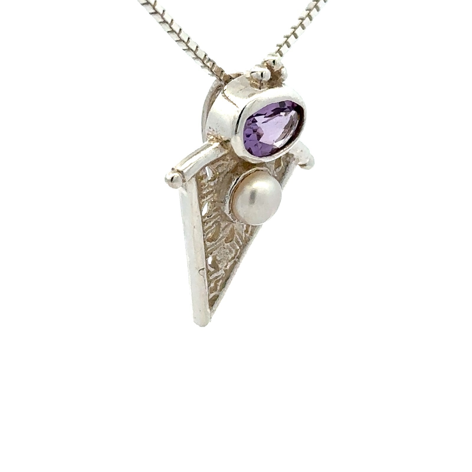 Sterling Silver Amethyst And Freshwater Pearl Pendant (5/8 x 7/8 Inch)