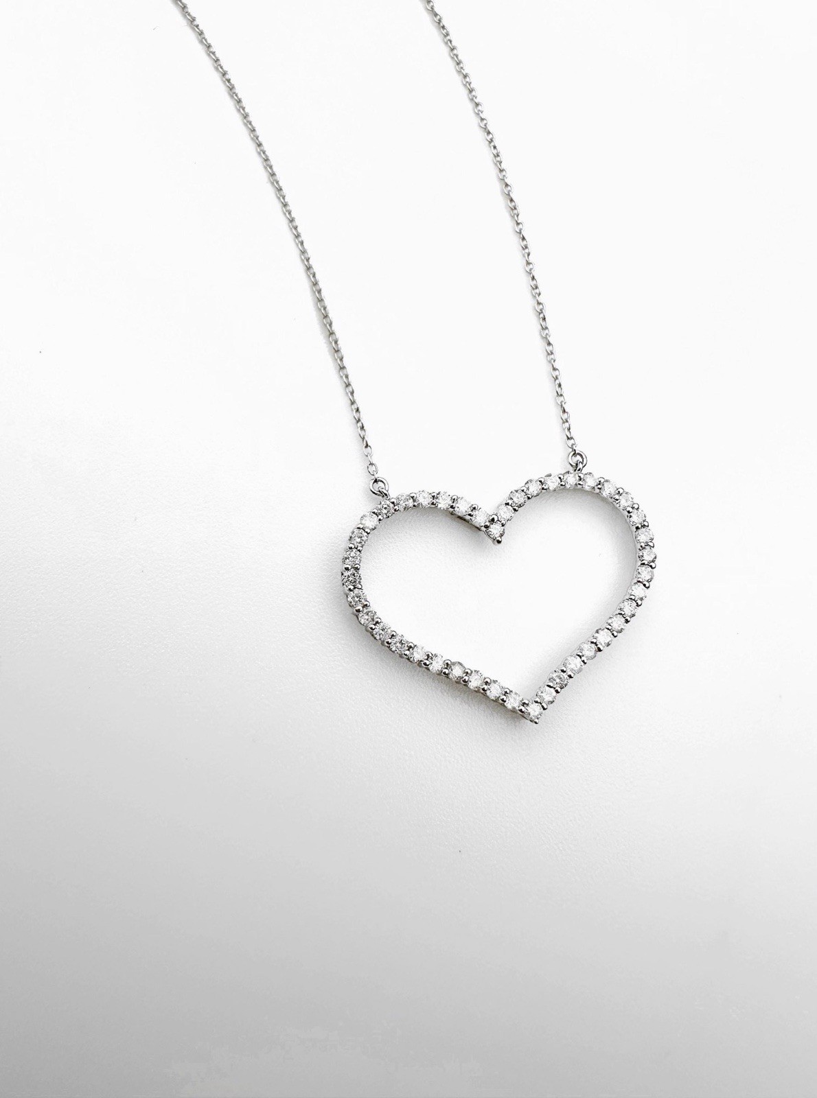 18K Solid Gold Heart Diamond Necklace Women VS D-F Real 0.50ct Dainty Gift