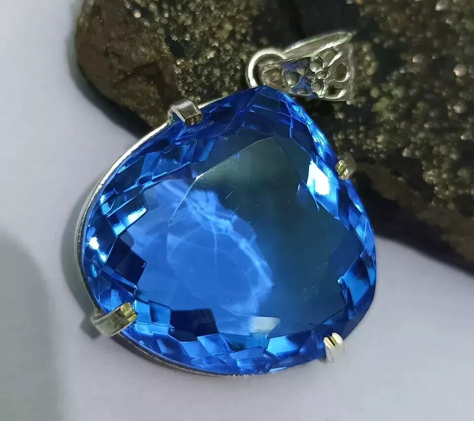 105 Ct+ Certified Natural Blue Topaz 925 Solid Silver Pendant Loose Gemstone