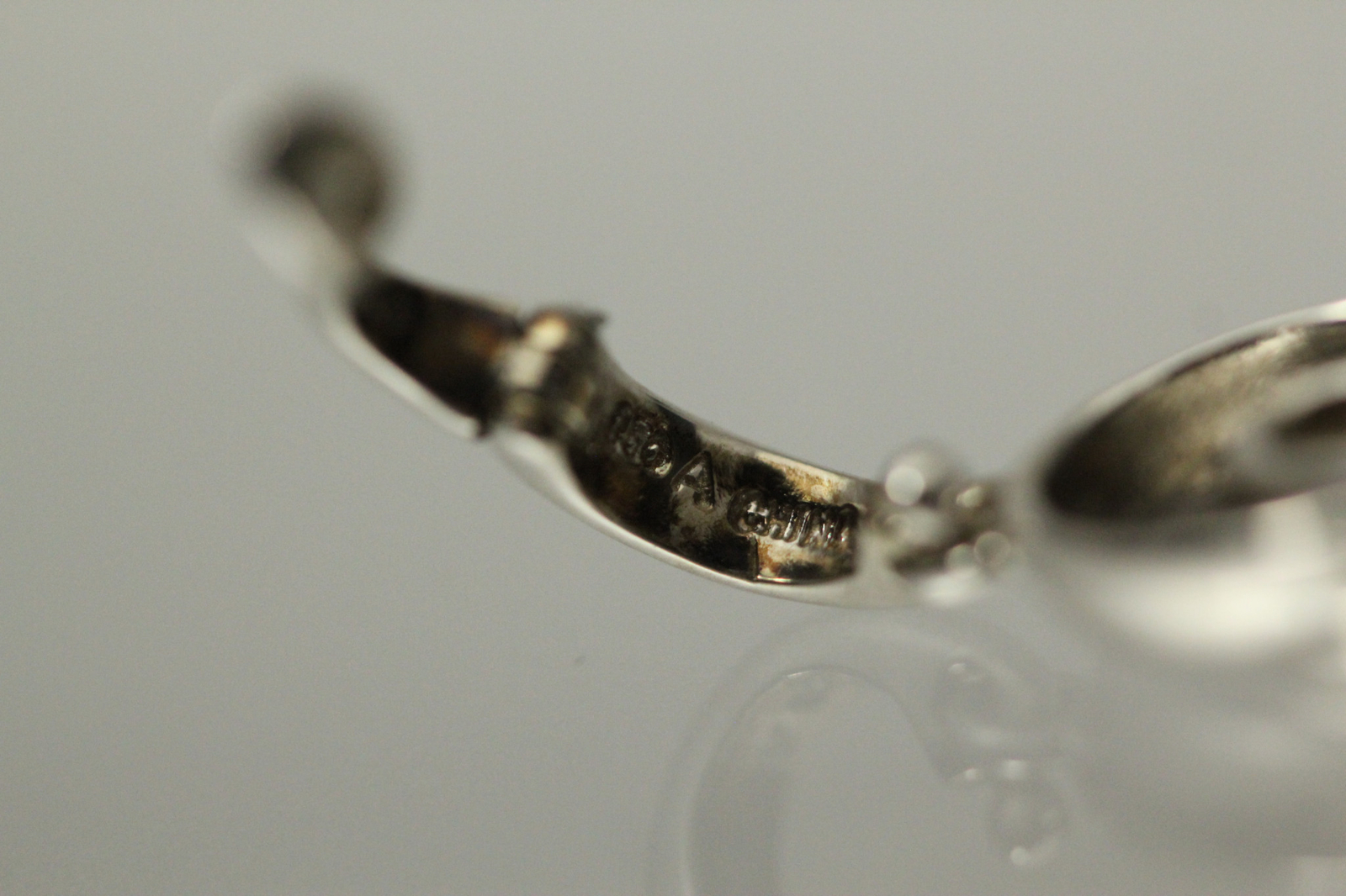925 Sterling Silver Fancy Letter “G” Pendant Enhancer Bail 3.4 Grams (PEN9399)