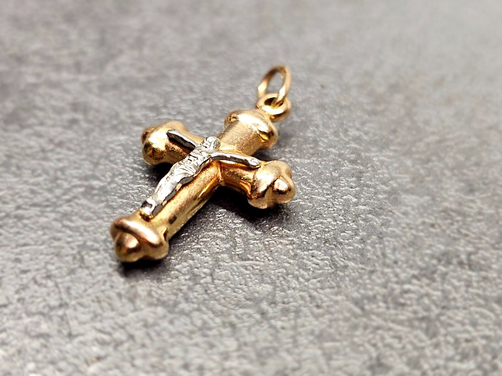 “GOLDEN CROSS”