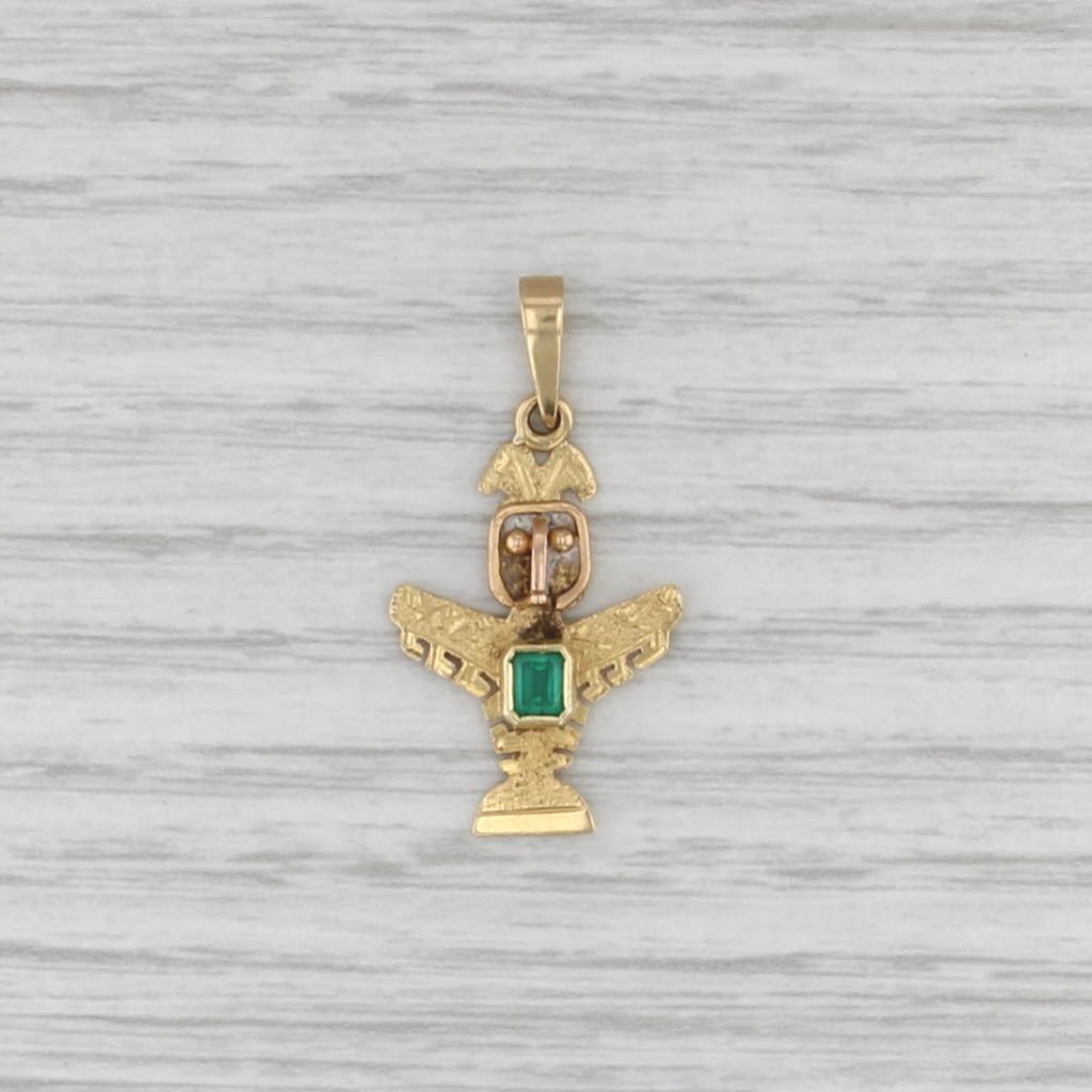 0.20ct Emerald Tribal Bird Pendant 18k Yellow Gold