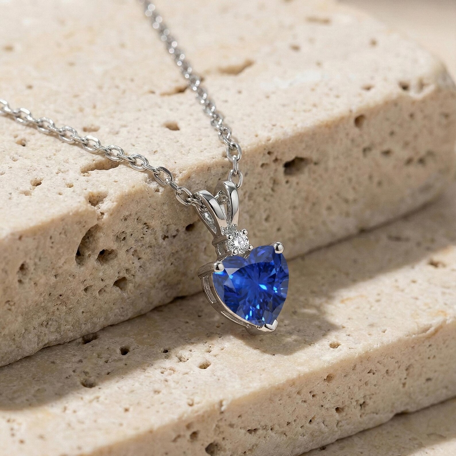 2.50 Ct Heart Cut Natural Sapphire Diamond Gorgeous Pendant 14K White Gold