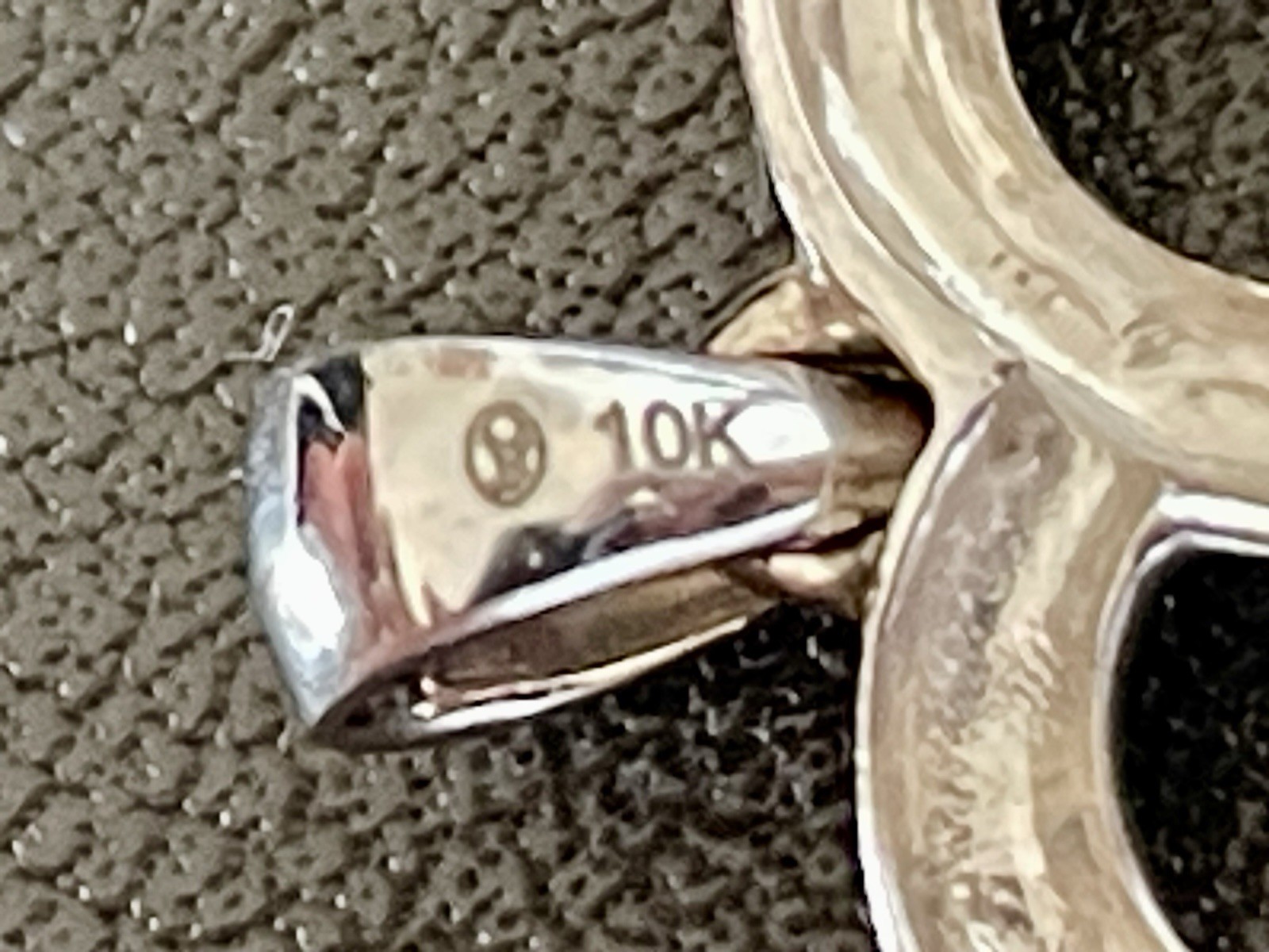 10KT White Gold 0.20CTW White & Champagne Diamond Heart Pendant (F216)