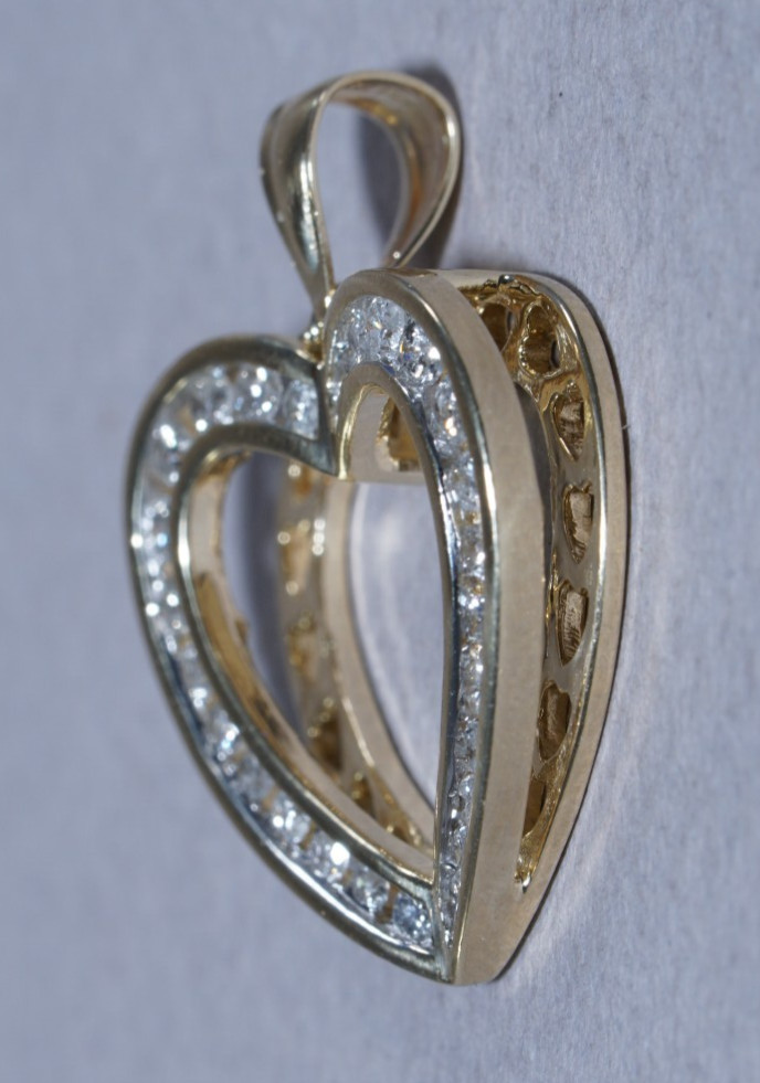 14K Yellow Gold 1/2ctw *HEART* Natural Diamond Pendant, 3.4grams