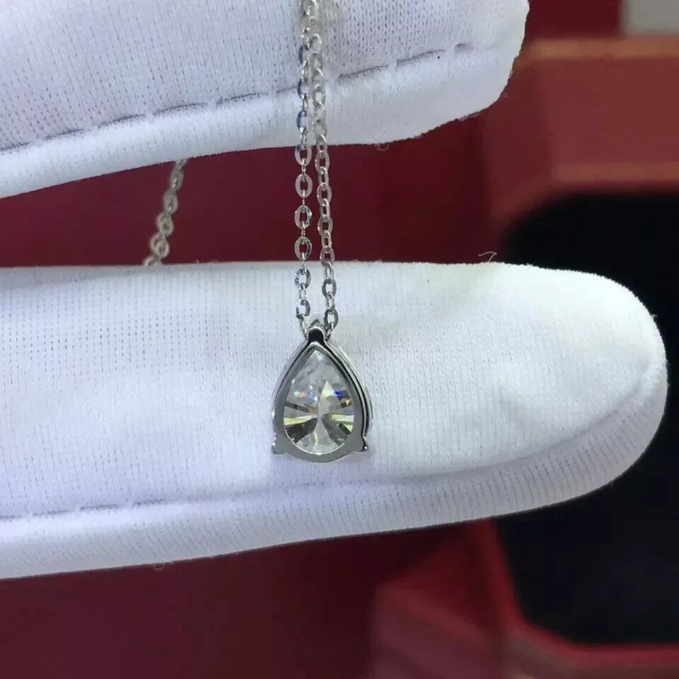2Ct Pear Cut VVS1 Diamond Solitaire Pendant 14K White Gold Finish Free Chain