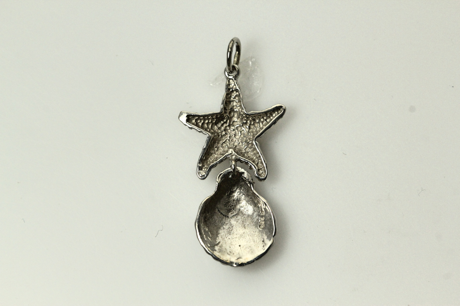 925 Sterling Silver Starfish & Shell Pendant 3 Grams (PEN7953)