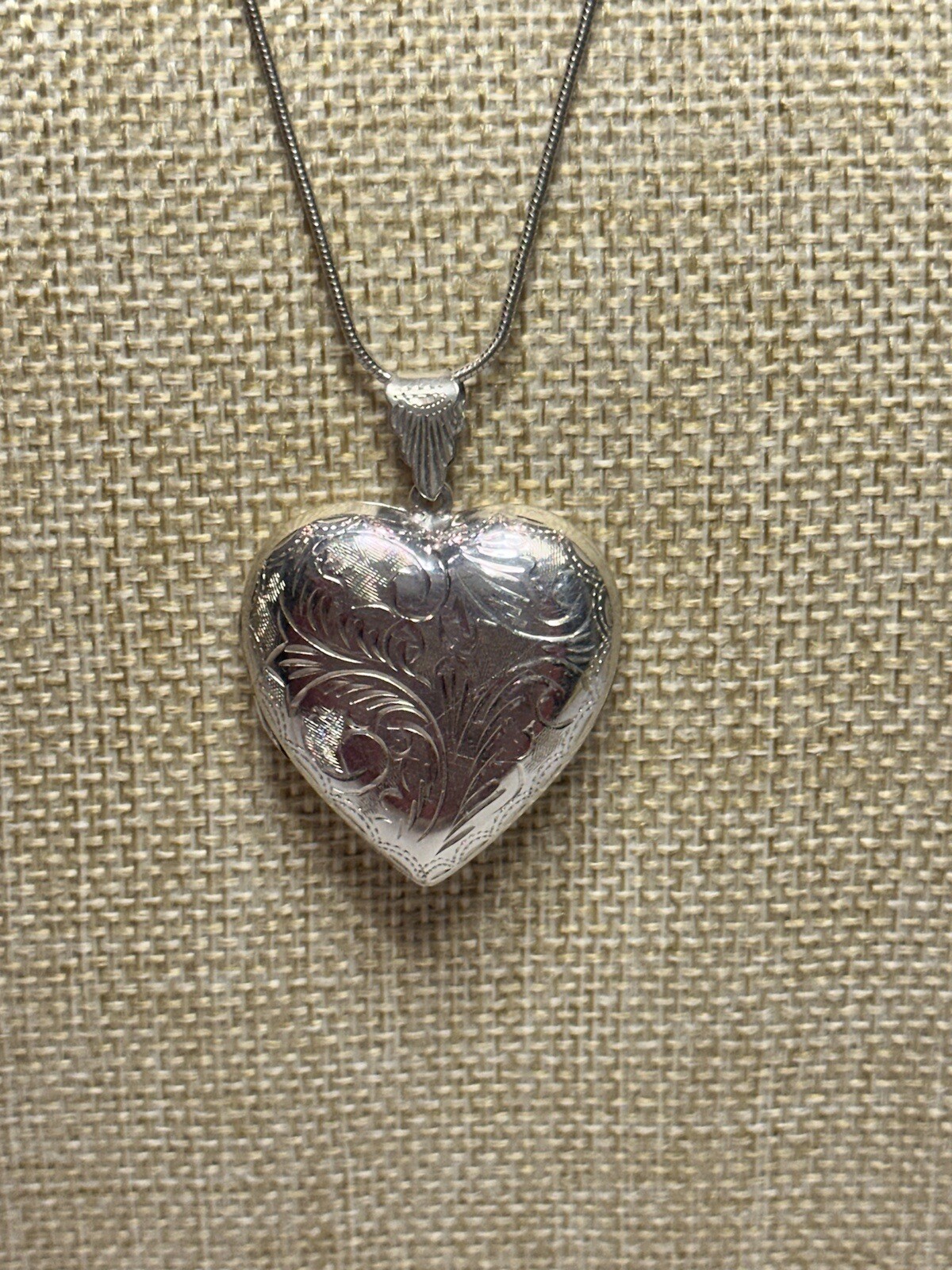 Sterling Silver 24” Snake Chain With Engraved Swirl Pattern Heart Locket 17.44g