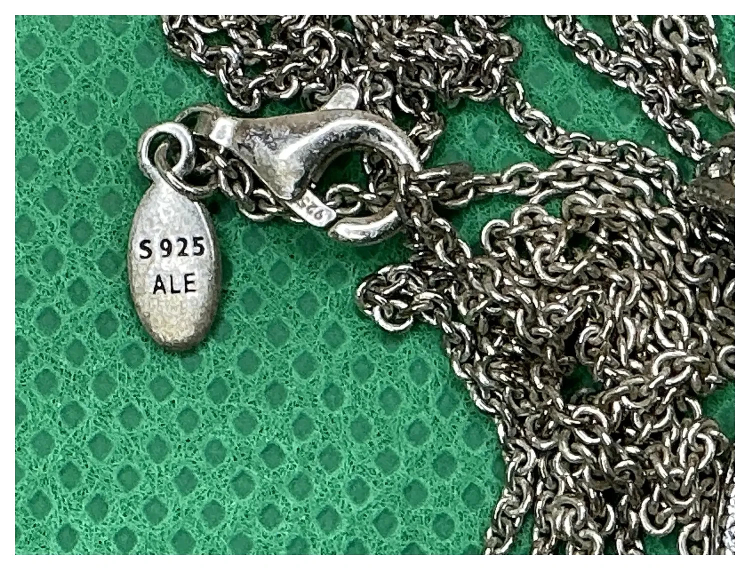 Authentic Pandora Sterling Silver Sparkling Family Tree Necklace – S925 ALE.