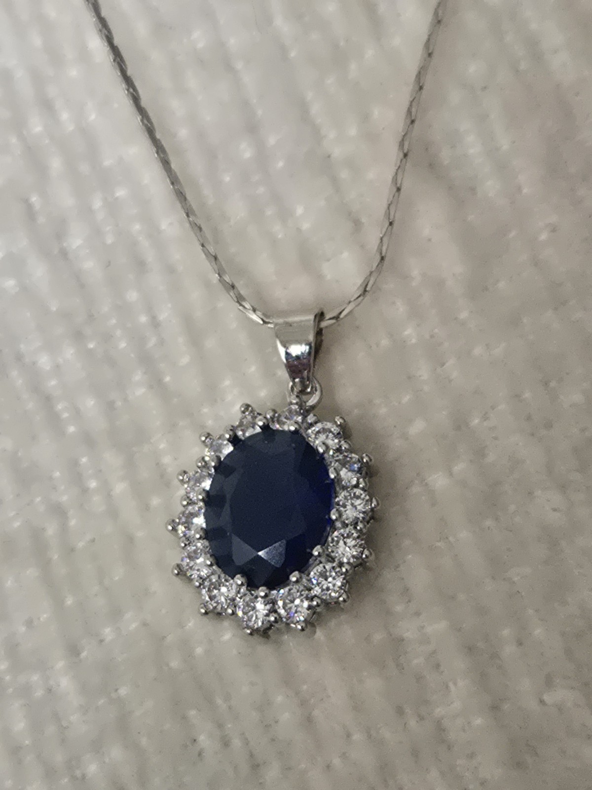 Women’s Blue Crystal Floral Burst Sterling Silver 18 Inch Necklace. UK Seller