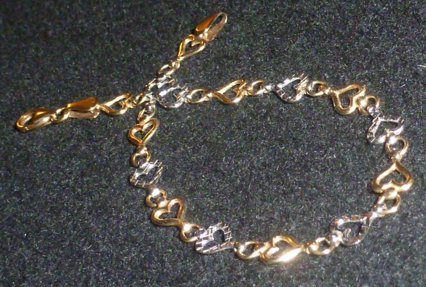 10K SOLID YELLOW & WHITE GOLD DIAMOND-CUT HEARTS TENNIS BRACELET – 7″ – 3.32 G