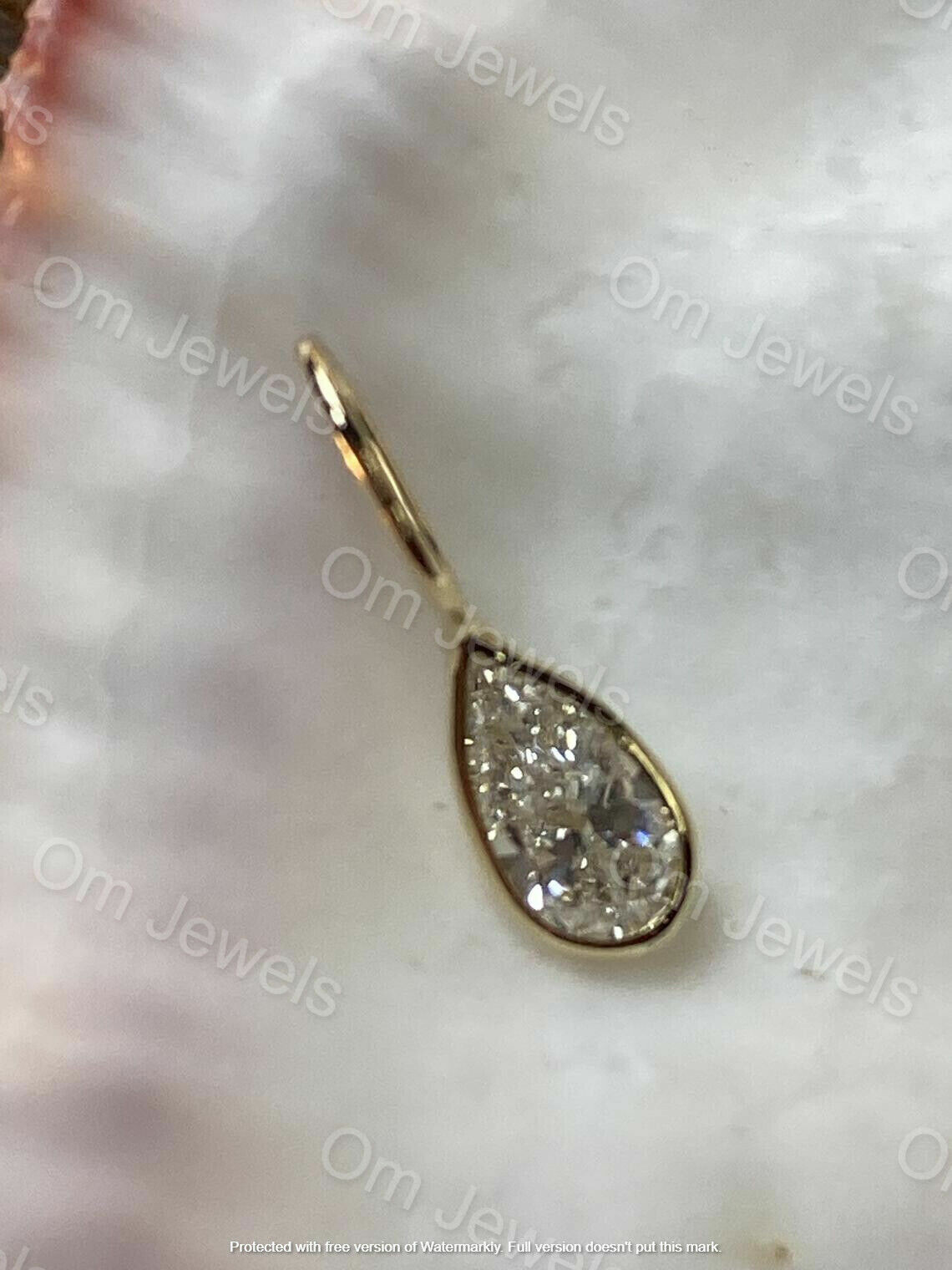 2Ct Pear Cut VVS1 Diamond Solitaire Pendant 18″Free Chain 14K Yellow Gold Finish