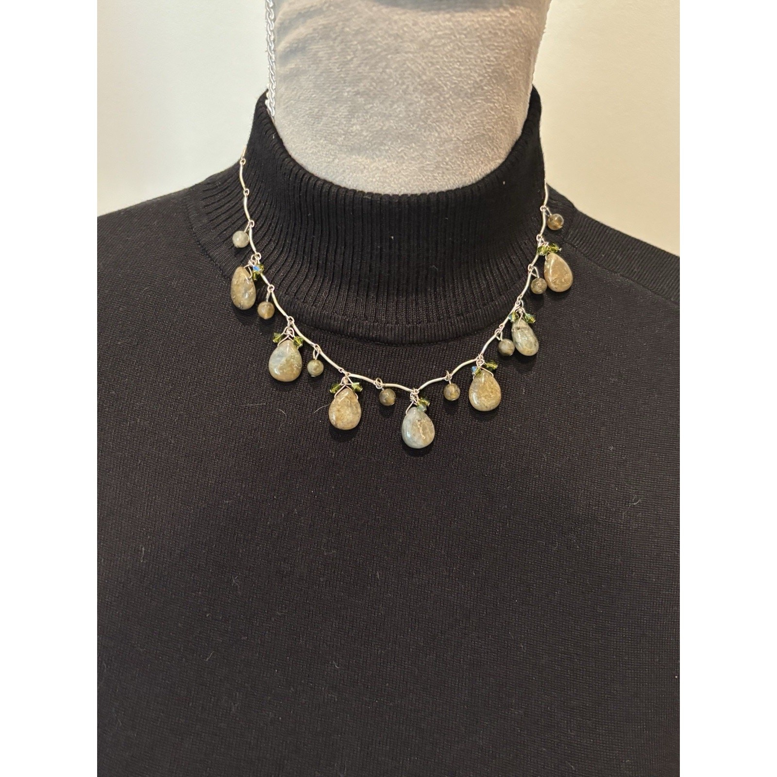 Sterling Silver Bar Link 16” Necklace With Moss Green Agate Dangles 925