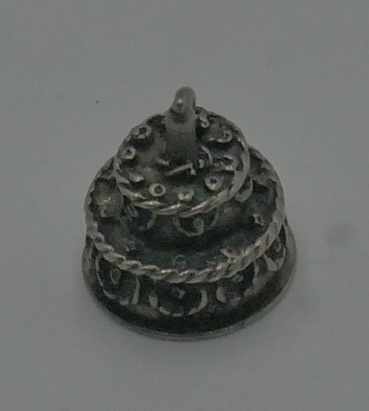 STERLING SILVER 925 BIRTHDAY CAKE PENDANT 3.4 GRAMS USED
