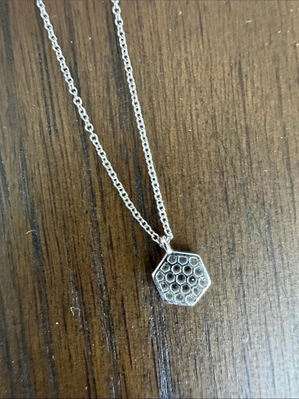Maison Birks Bee Chic 18K White Gold 0.16ct Diamond Necklace 15-18″ w/ Box