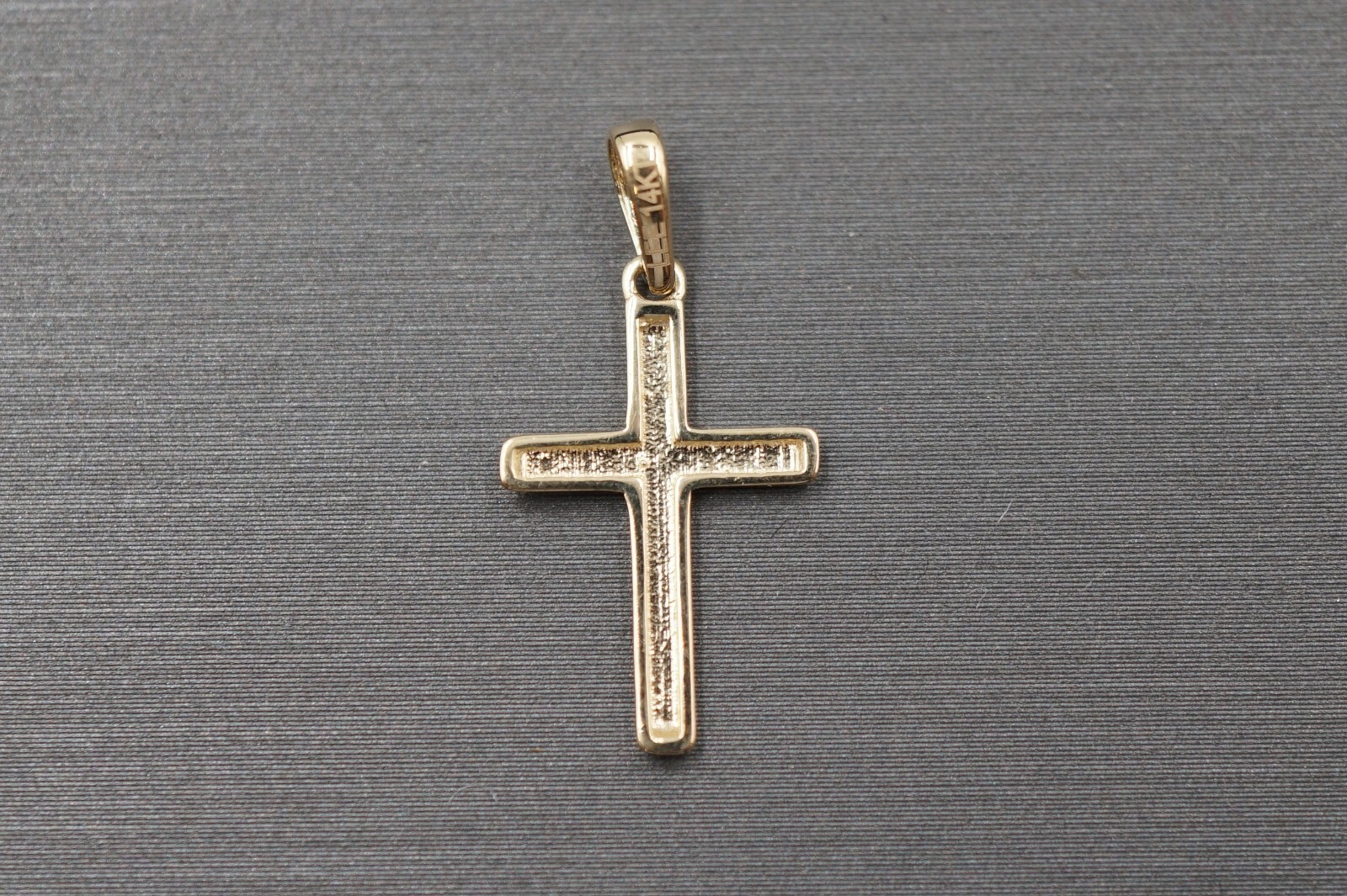 14K Solid Yellow Gold 0.85″ Small Polished Plain Cross Charm Pendant.