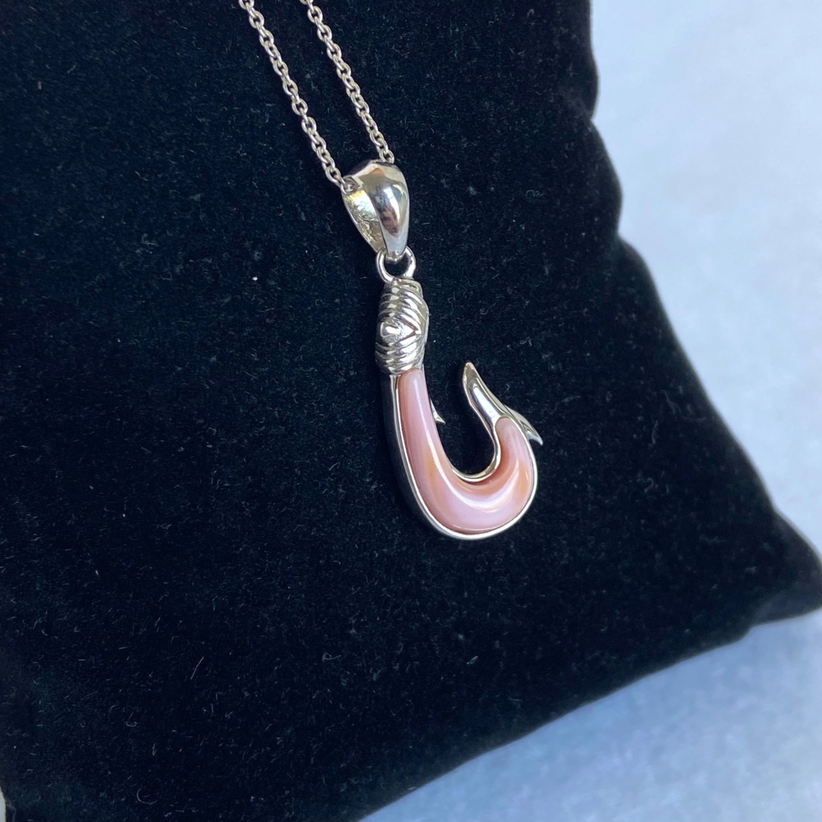 Sterling Silver 925 Pink Conch Maui Fish Hook Pendant Necklace 18″ Cable Chain