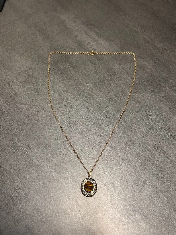 Vintage Tiger’s Eye Pendant Necklace Oval Gemstone Textured Floral Gold Tone 18″