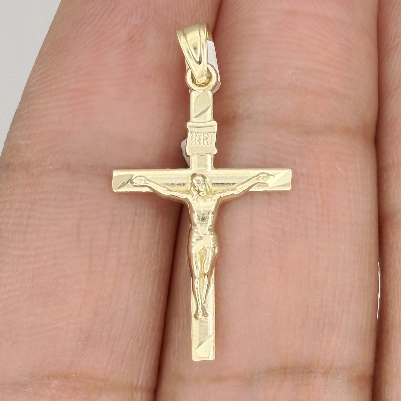 10k Yellow Gold Diamond-Cut Unisex Cross Crucifix Religious Charm Pendant