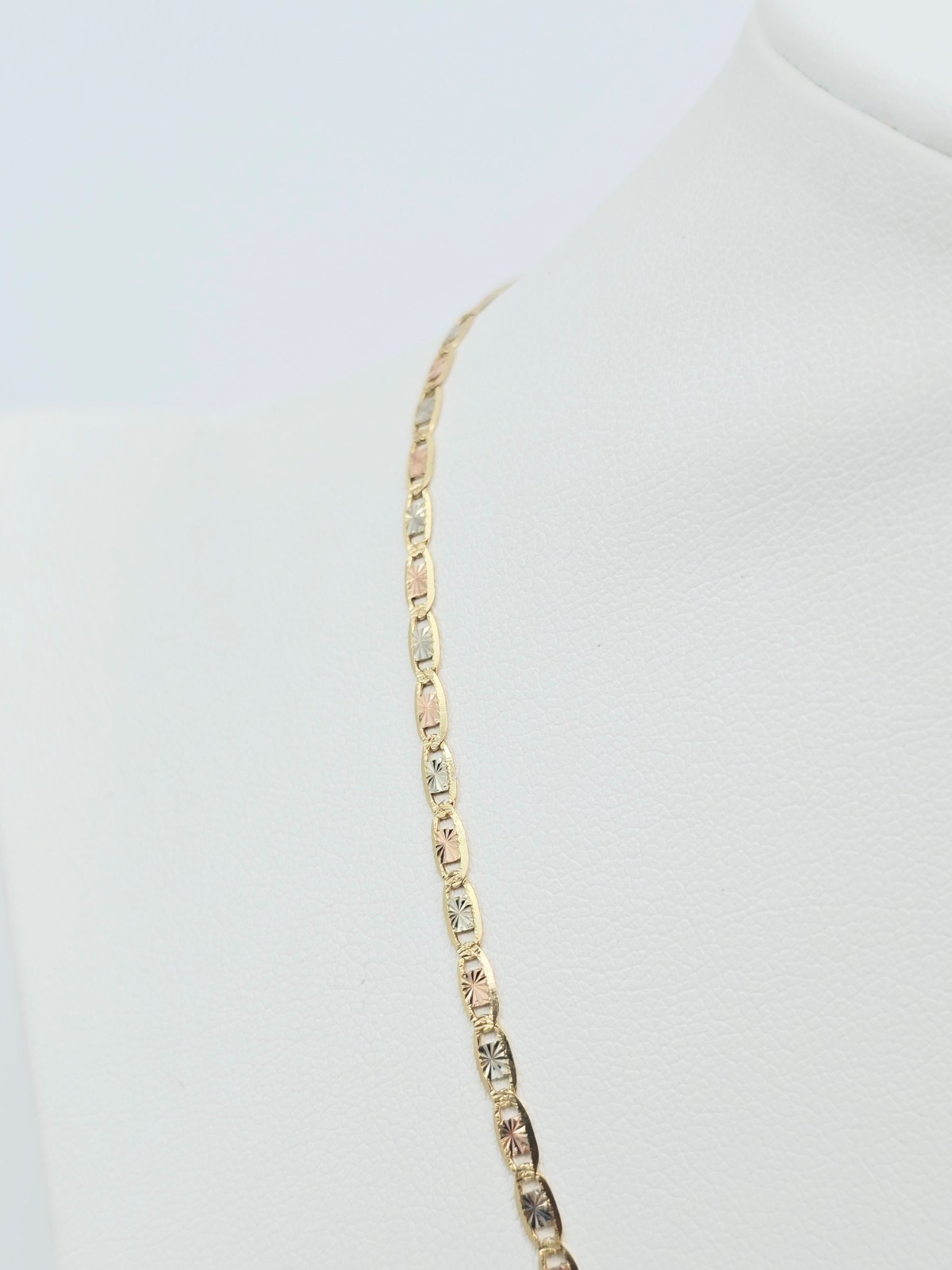 Unique 14K Tri Tone Multi Color Gold Diamond Cut Valentino Link Chain Necklace