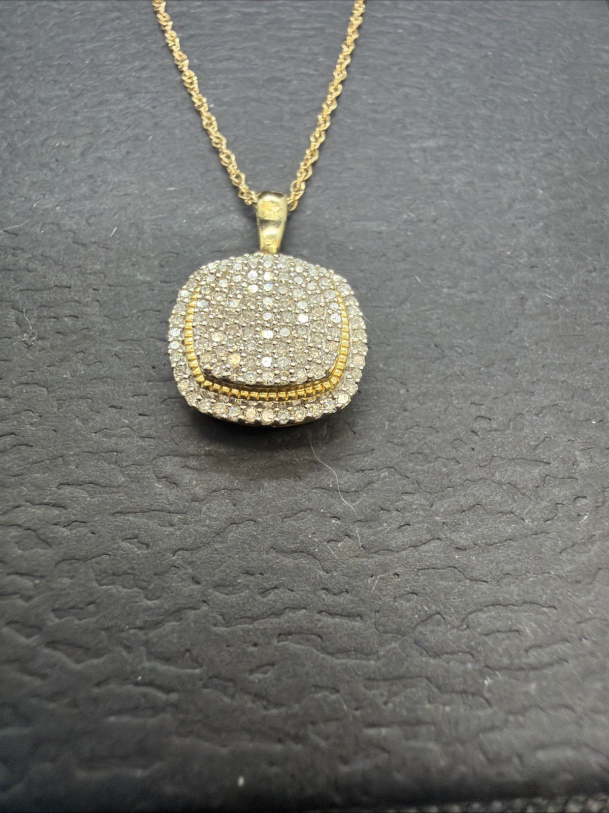 10K Yellow Gold 1/4 CT. T.W. Diamond Cushion Frame Vintage-Style Pendant – 18″