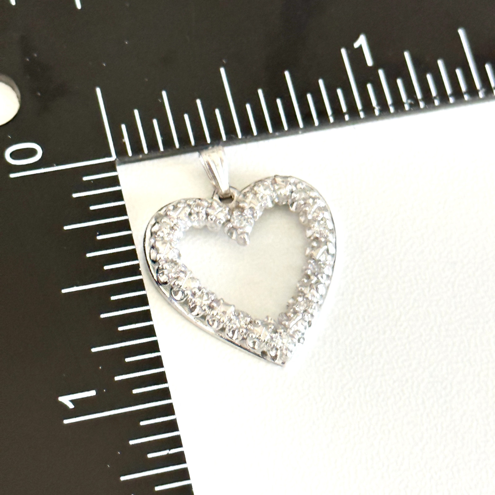 14K Solid White Gold Natural Clear Diamonds Open Heart Love Themed Pendant