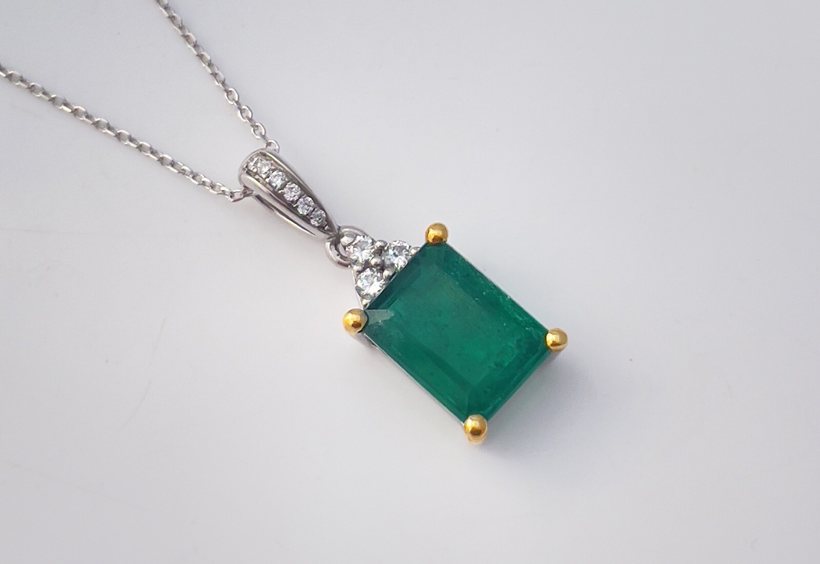 NATURAL Certified Emerald Diamond Pendant 3.78cttw Neon Green 14K White Gold NEW
