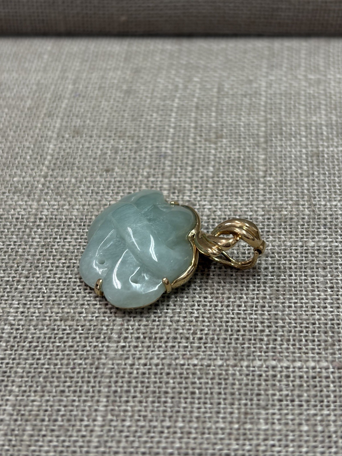 14k Solid Y. Gold Framed Green Jadeite Jade Pendant Enhancer Infinity Knot