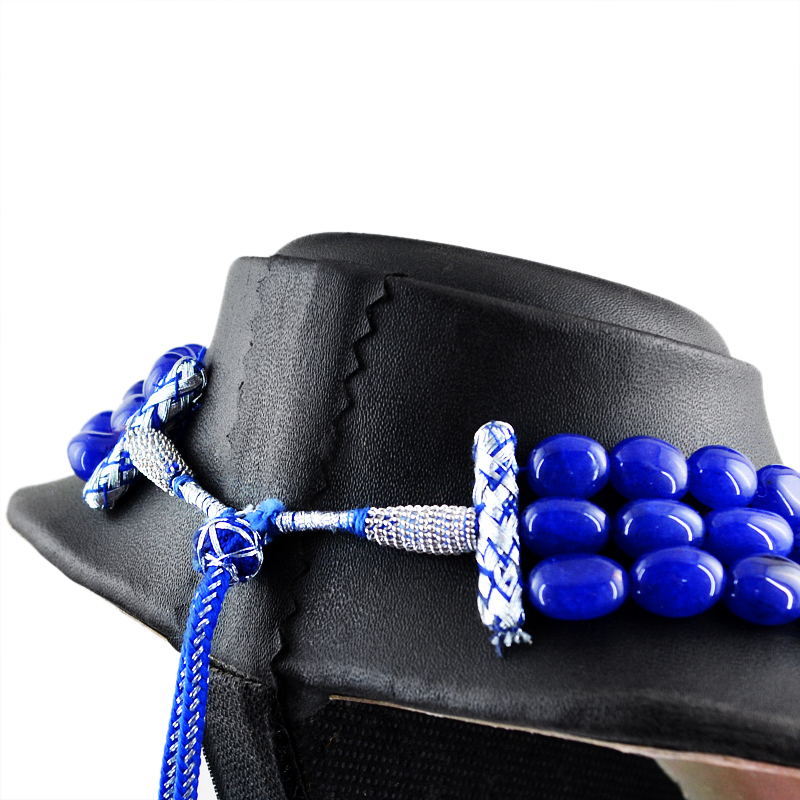 821.50 CTS ENHANCED SAPPHIRE 3 STRAND OVAL SHAPED BEADS NECKLACE (DG)