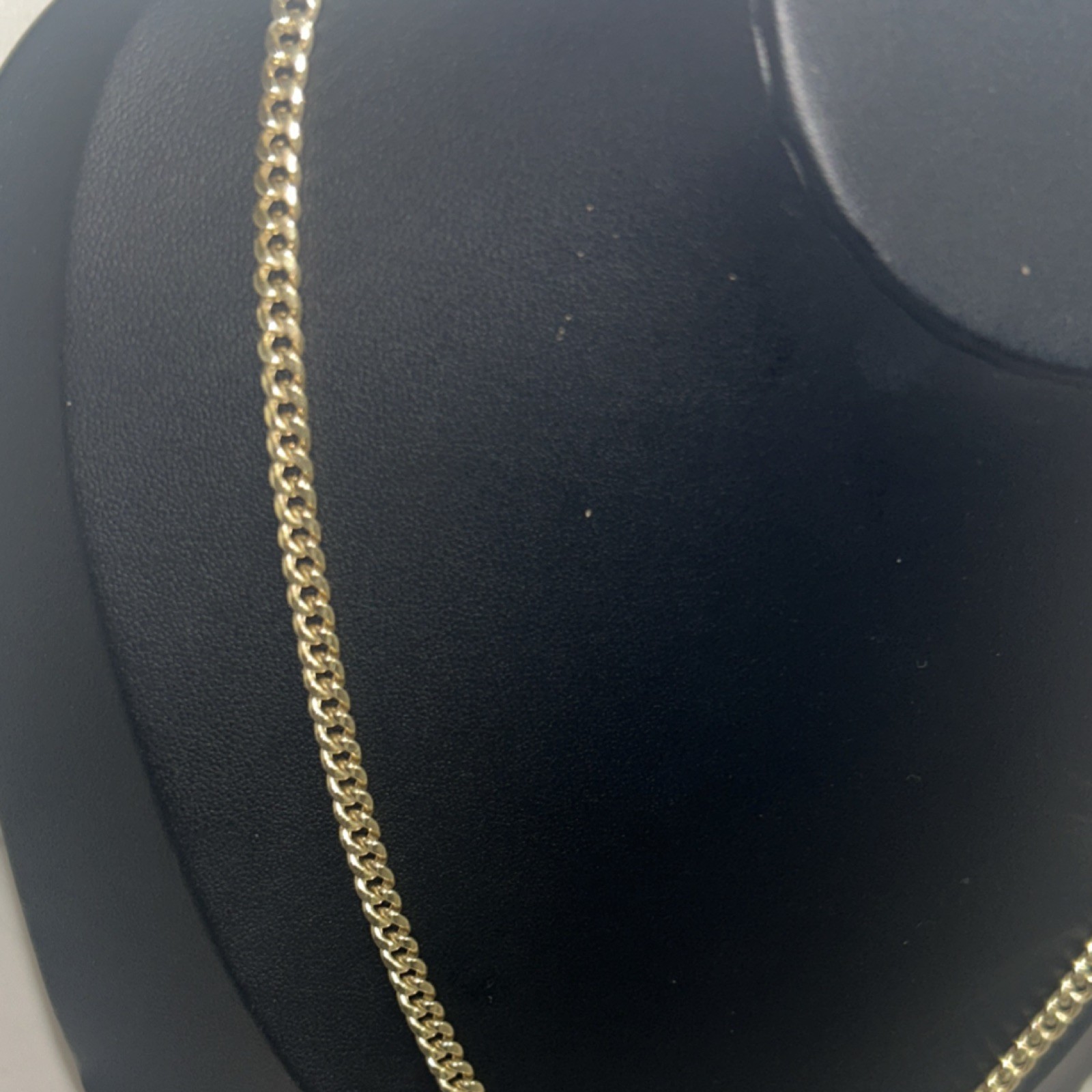 Gold Curb Link Chain Necklace 10.73g Yellow Gold Metal No Stone Chain Style