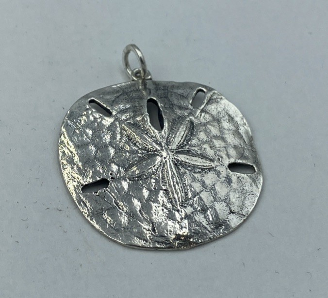 James Avery Sterling Silver Large Sand Dollar Pendant Retired