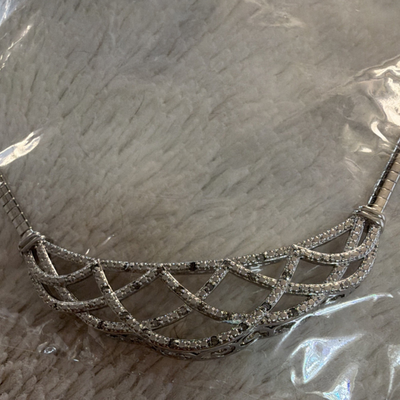 Platinum Plated Diamond Necklace 18″ 24 Natural Round Diamonds J-K I2-I3 0.25ctw
