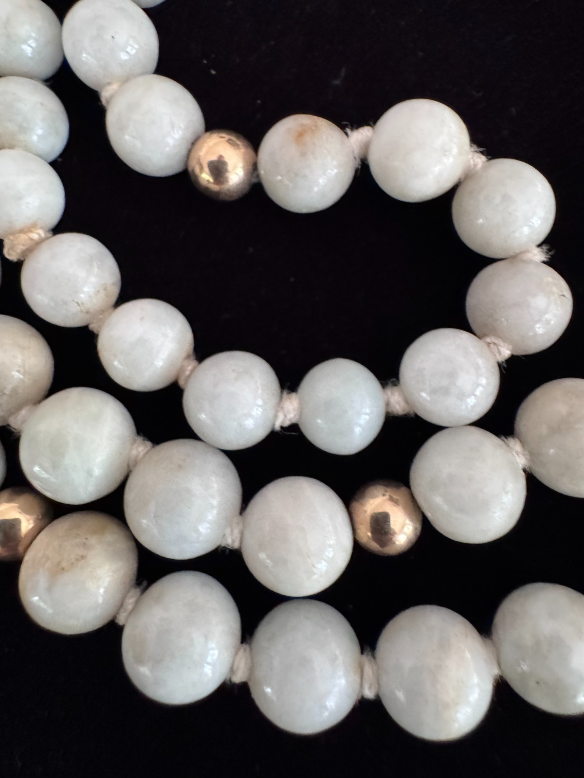 Vintage 33″ White Celadon Jade Bead Necklace 14K Gold Accents Hand Knotted 109g